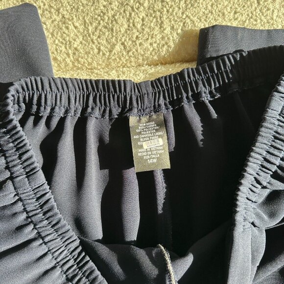 Women’s Blue Pants Size 14 – Comfortable & Stylish Everyday Wear - Picture 3 of 4